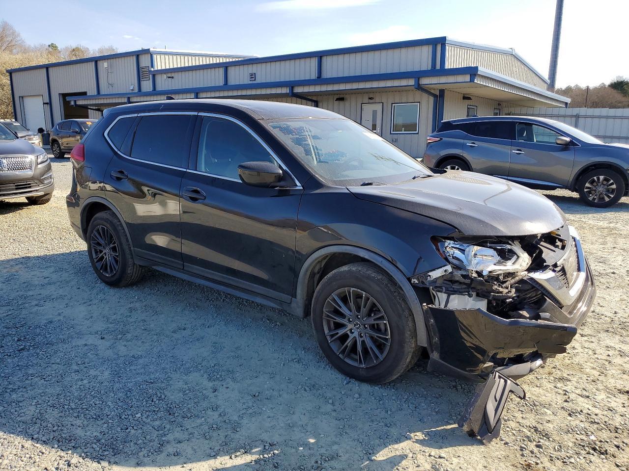 2017 Nissan Rogue S - zdjęcie 4