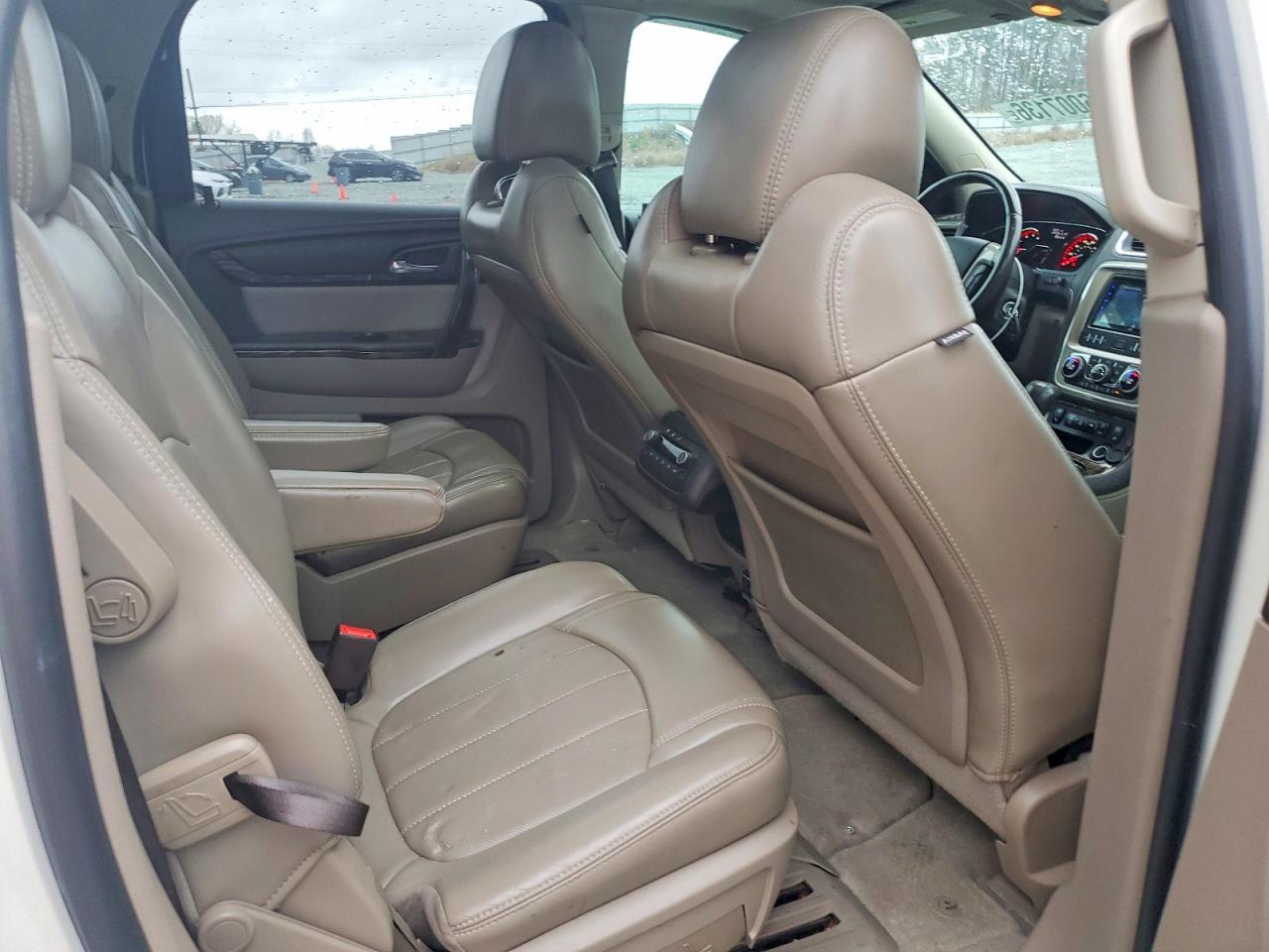 2014 GMC Acadia Denali - zdjęcie 11