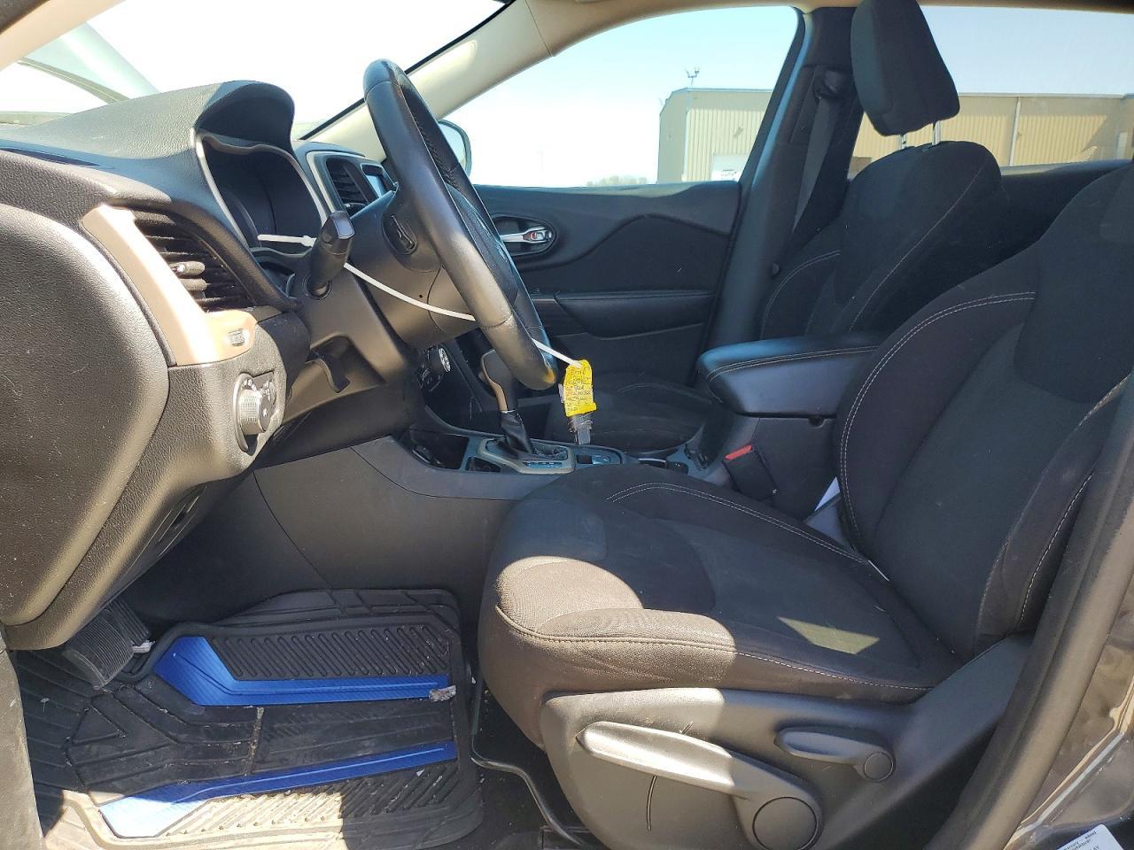 2016 Jeep Cherokee Latitude - zdjęcie 7