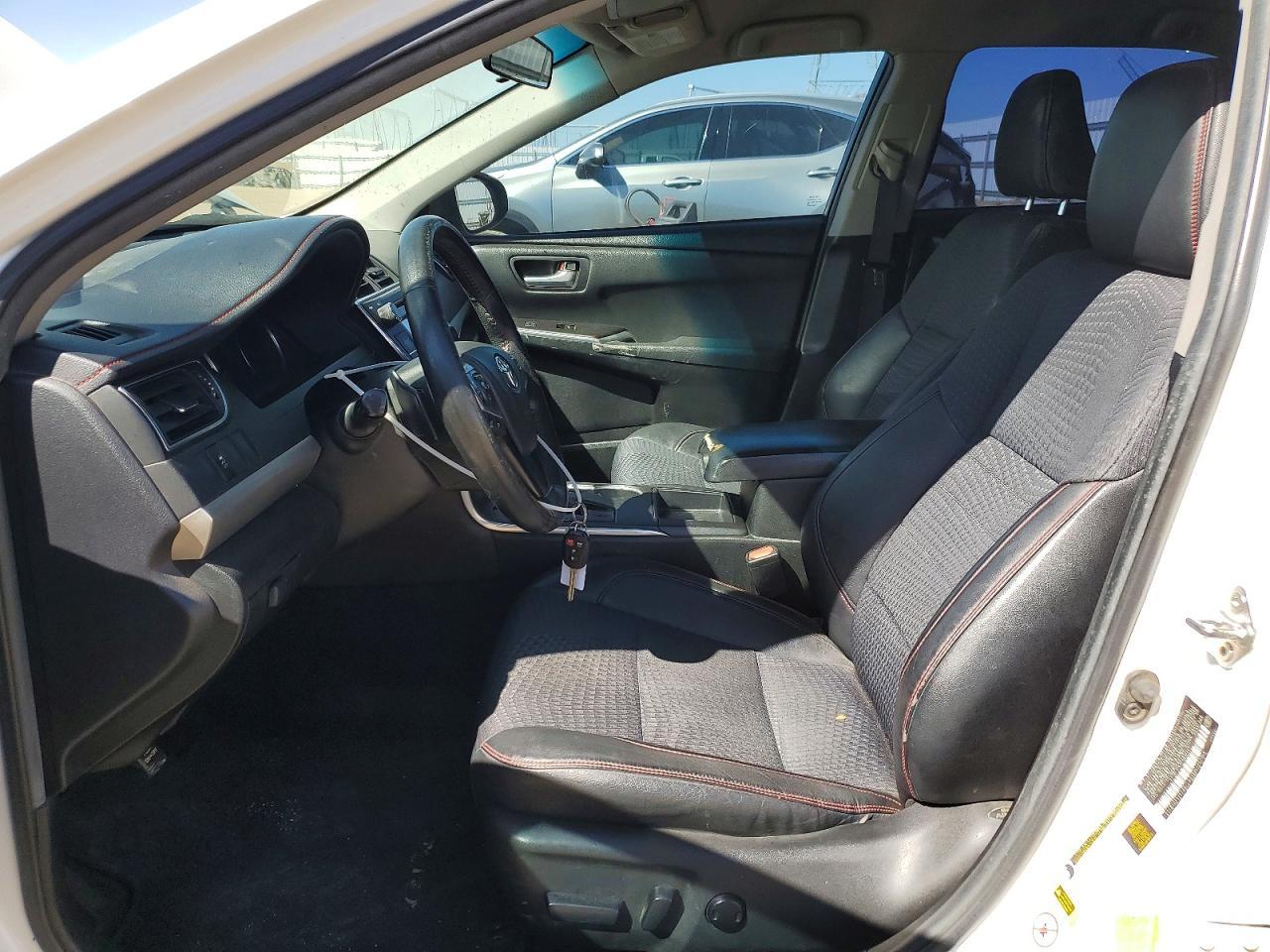 2015 Toyota Camry Se - zdjęcie 7