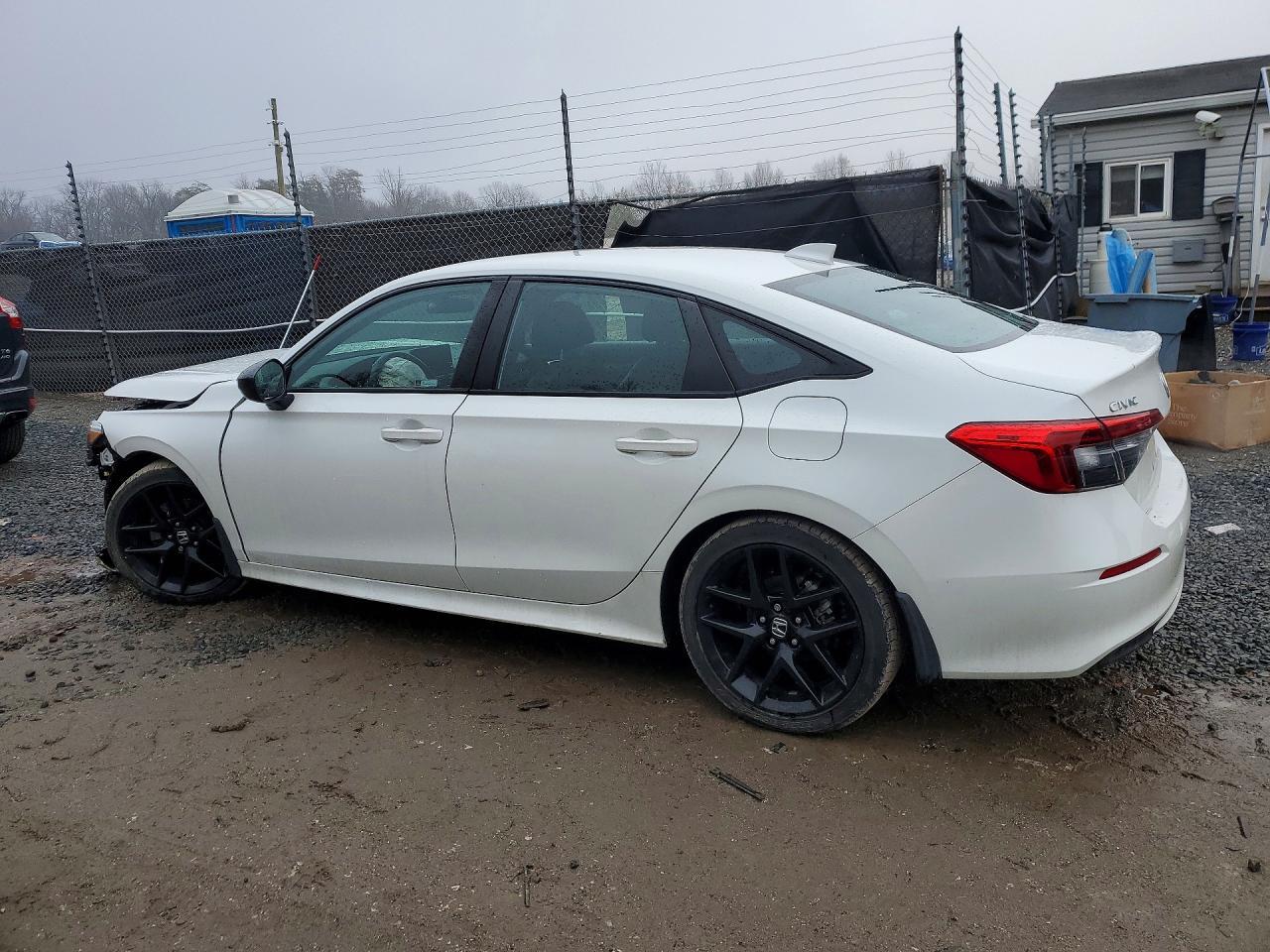 2022 Honda Civic Sport - zdjęcie 2