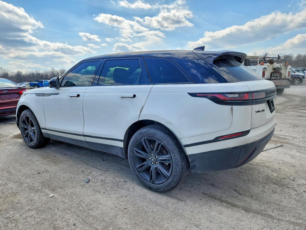 2022 Land Rover Range Rover Velar R-Dynamic S - zdjęcie 2