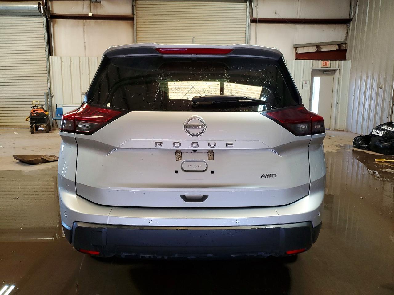 2025 Nissan Rogue Sv - zdjęcie 6