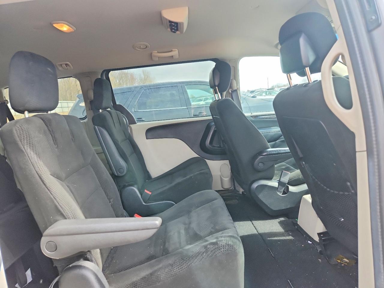 2016 Dodge Grand Caravan Se - zdjęcie 11
