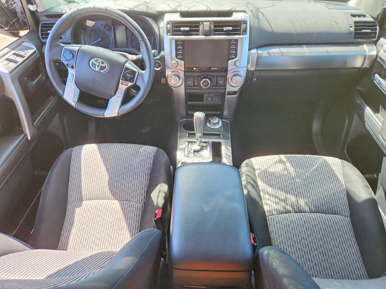 2022 Toyota 4Runner Sr5 - zdjęcie 8