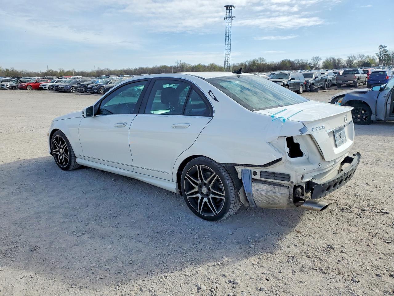 2014 Mercedes-Benz C 250 - zdjęcie 2