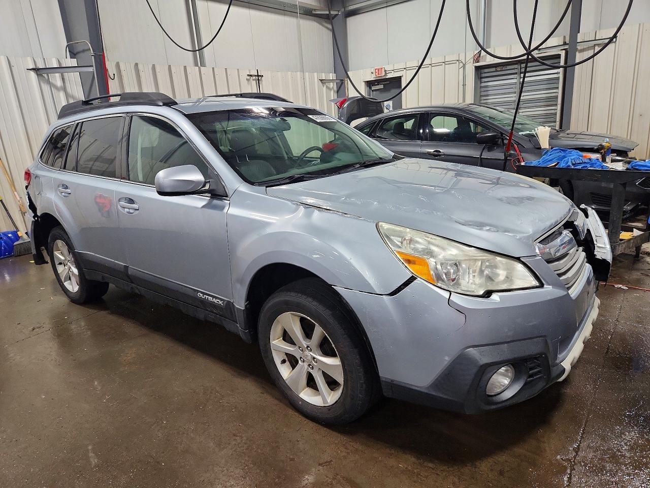 2013 Subaru Outback 3.6R Limited - zdjęcie 4