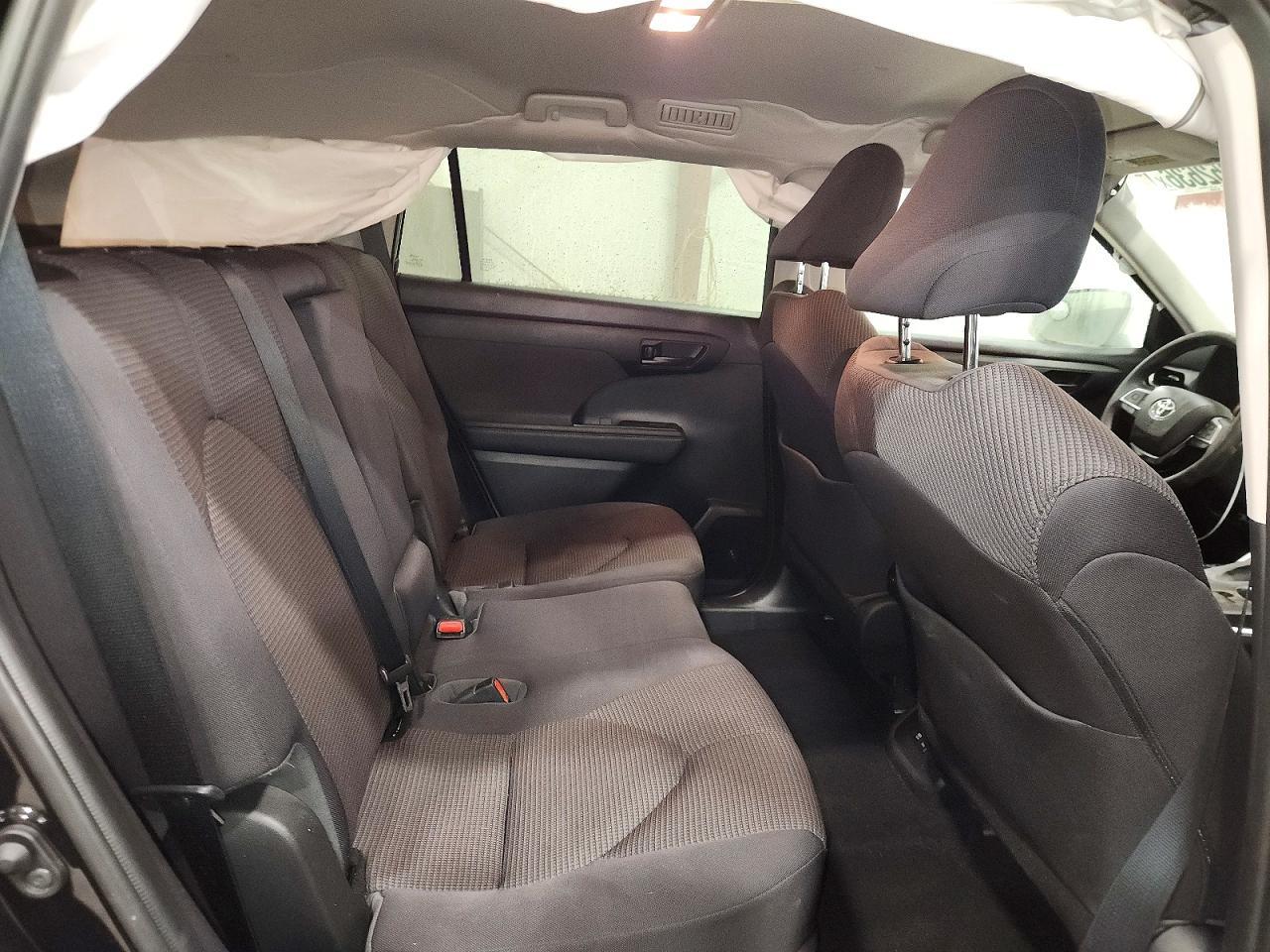 2021 Toyota Highlander L - zdjęcie 11