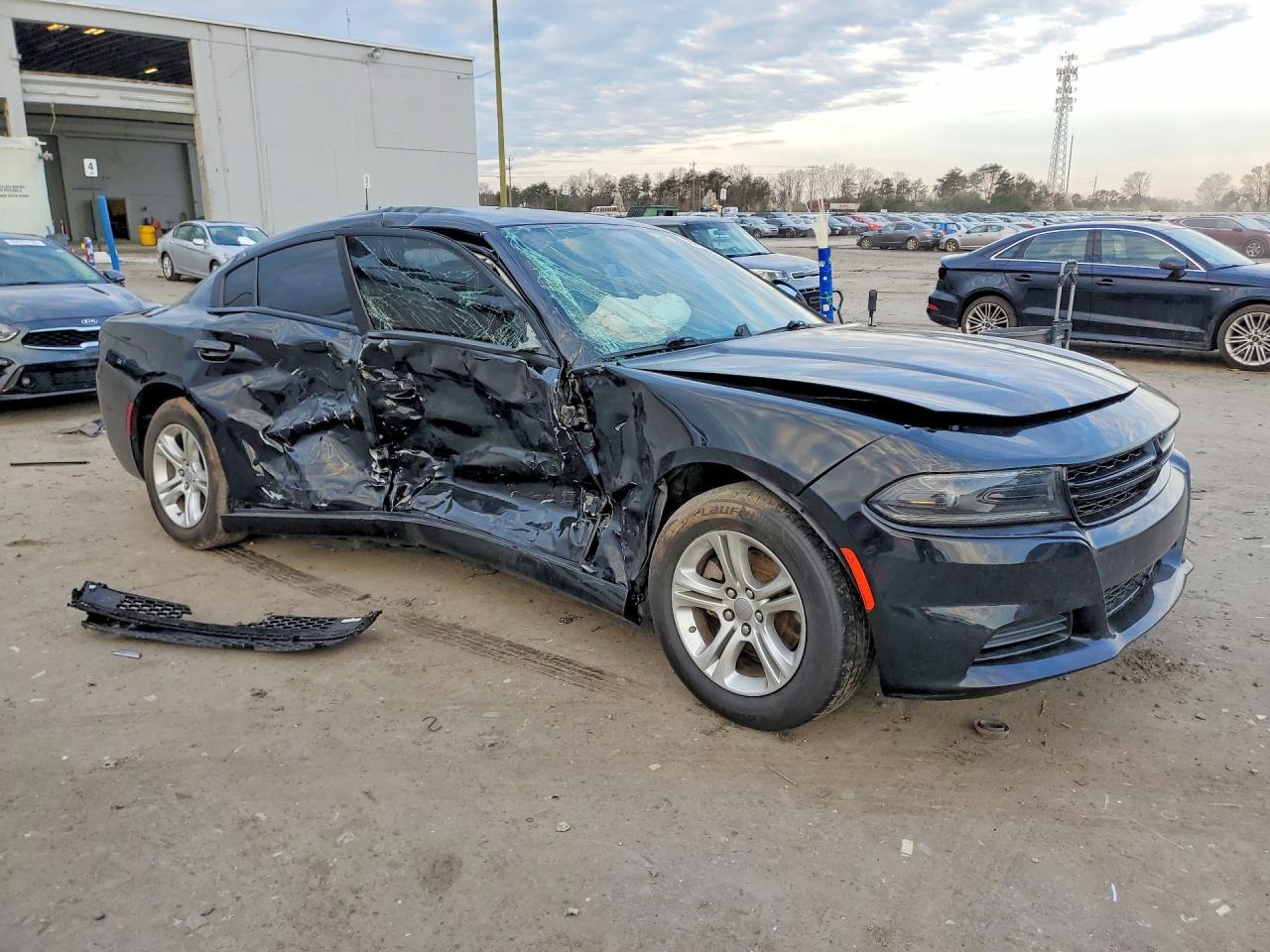 2022 Dodge Charger Sxt - zdjęcie 4