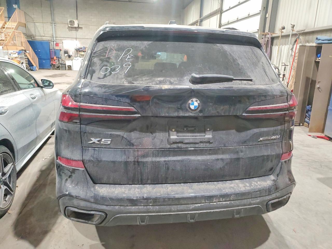 2026 BMW X5 - zdjęcie 6