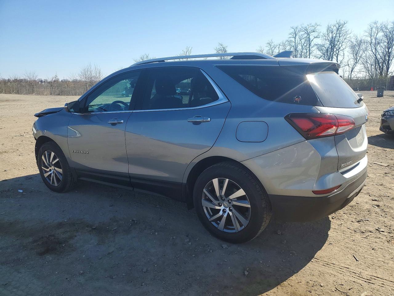2023 Chevrolet Equinox Premier - zdjęcie 2