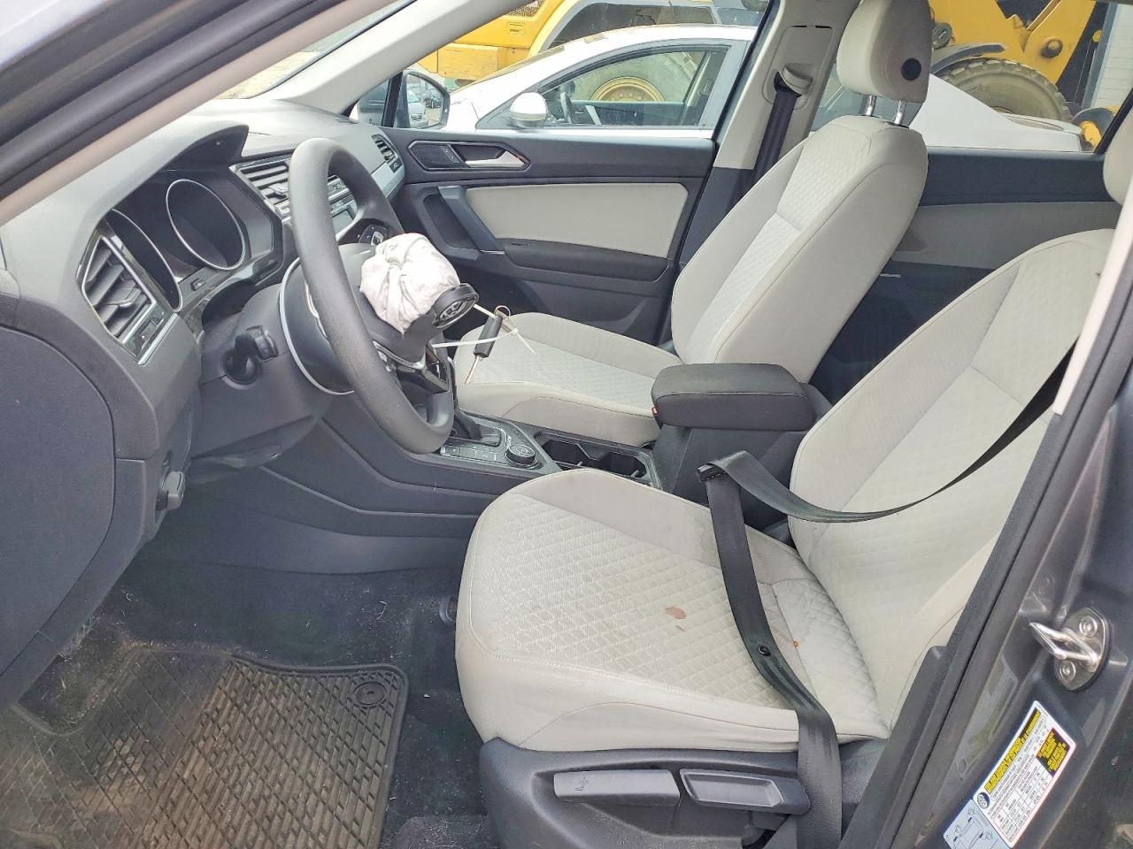 2018 Volkswagen Tiguan S - zdjęcie 7