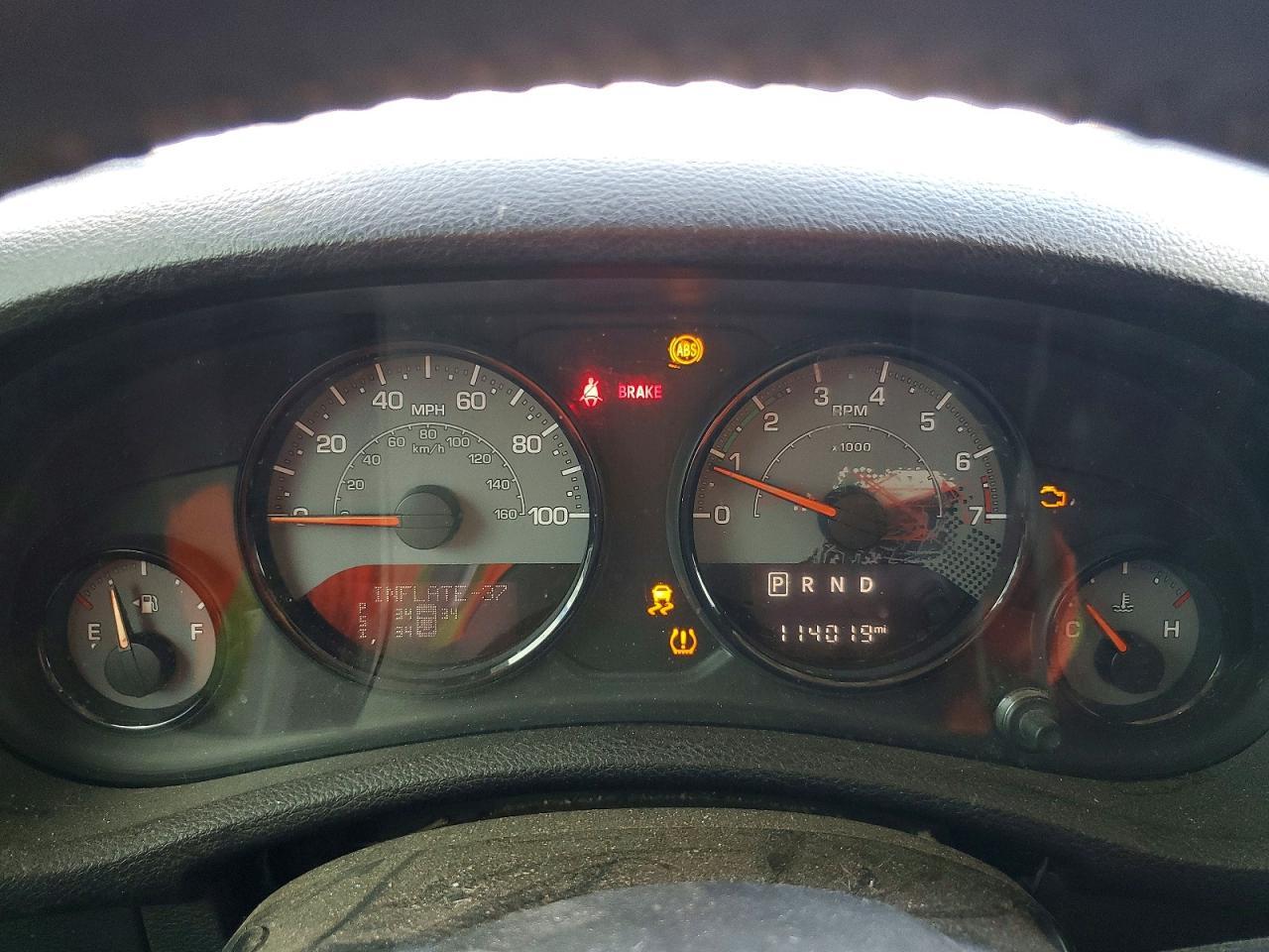 2016 Jeep Wrangler Unlimited Sahara - zdjęcie 9