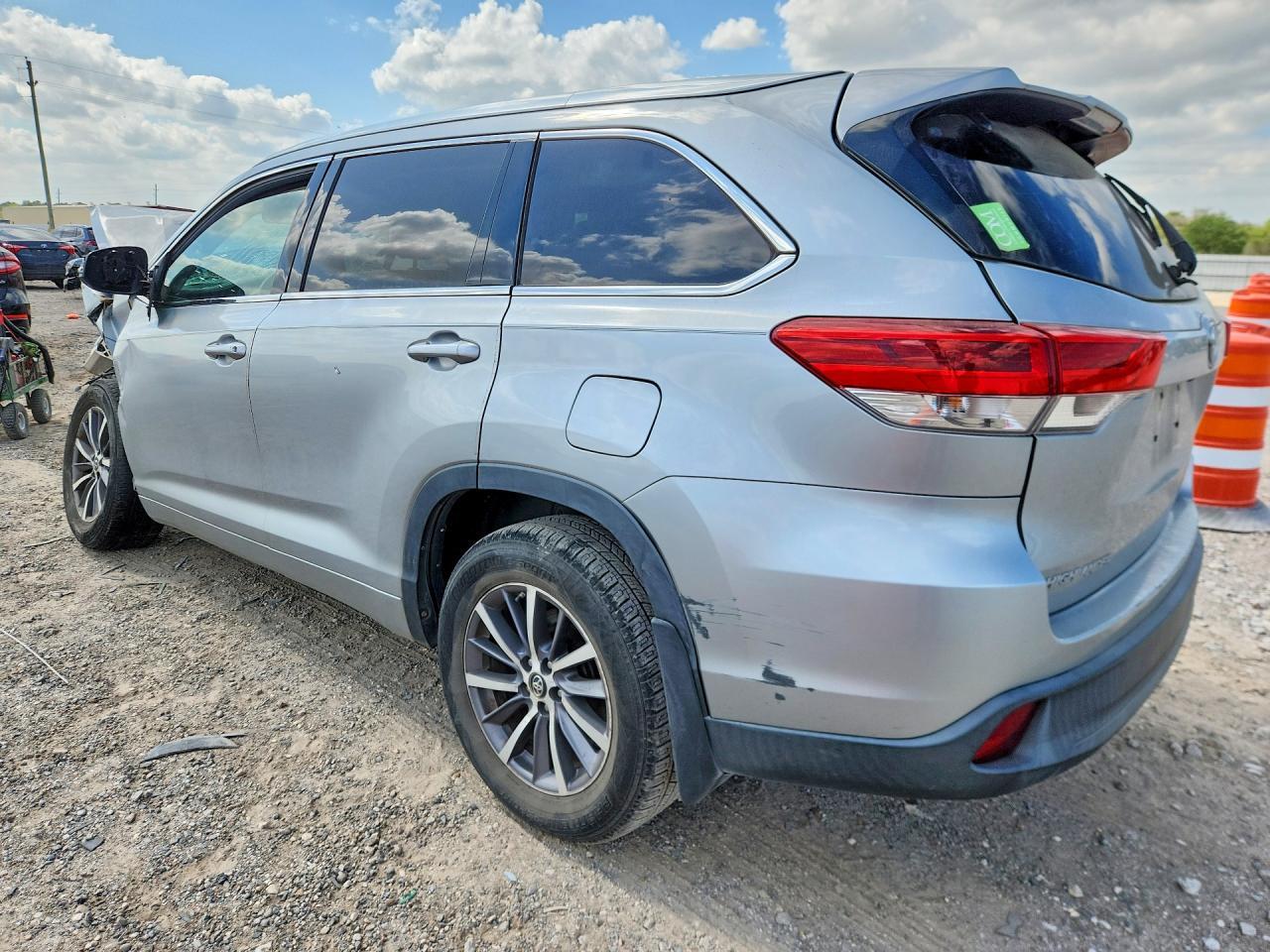 2018 Toyota Highlander Xle - zdjęcie 2