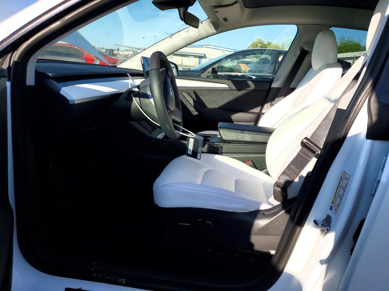 2023 Tesla Model Y - zdjęcie 7
