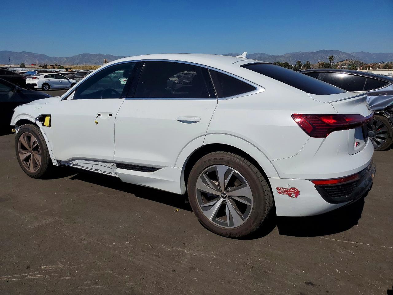 2024 Audi Q8 E-Tron Sportback Premium Plus - zdjęcie 2
