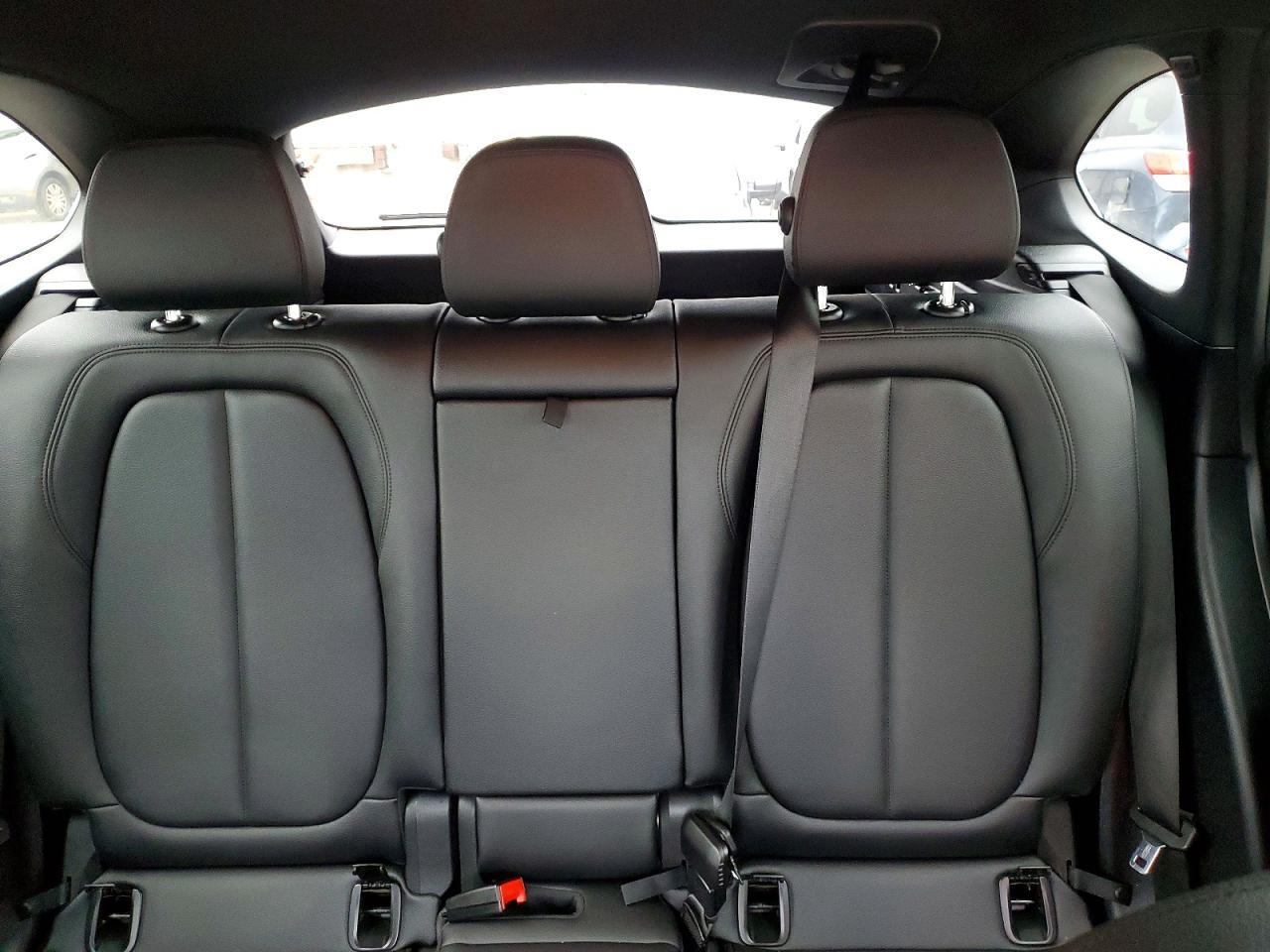 2017 BMW X1 xDrive28I - zdjęcie 10