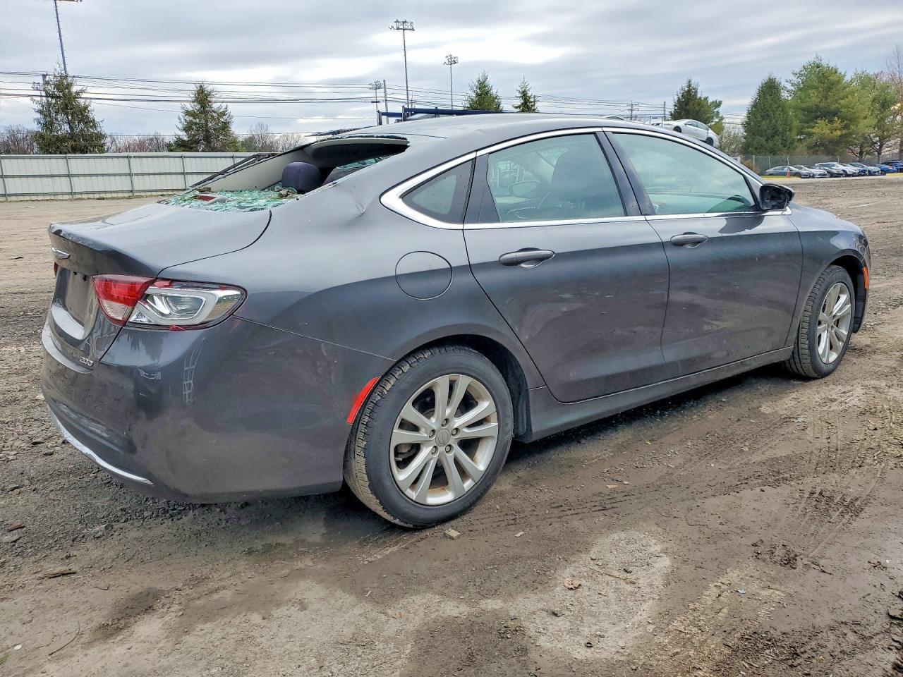 2015 Chrysler 200 Limited - zdjęcie 3