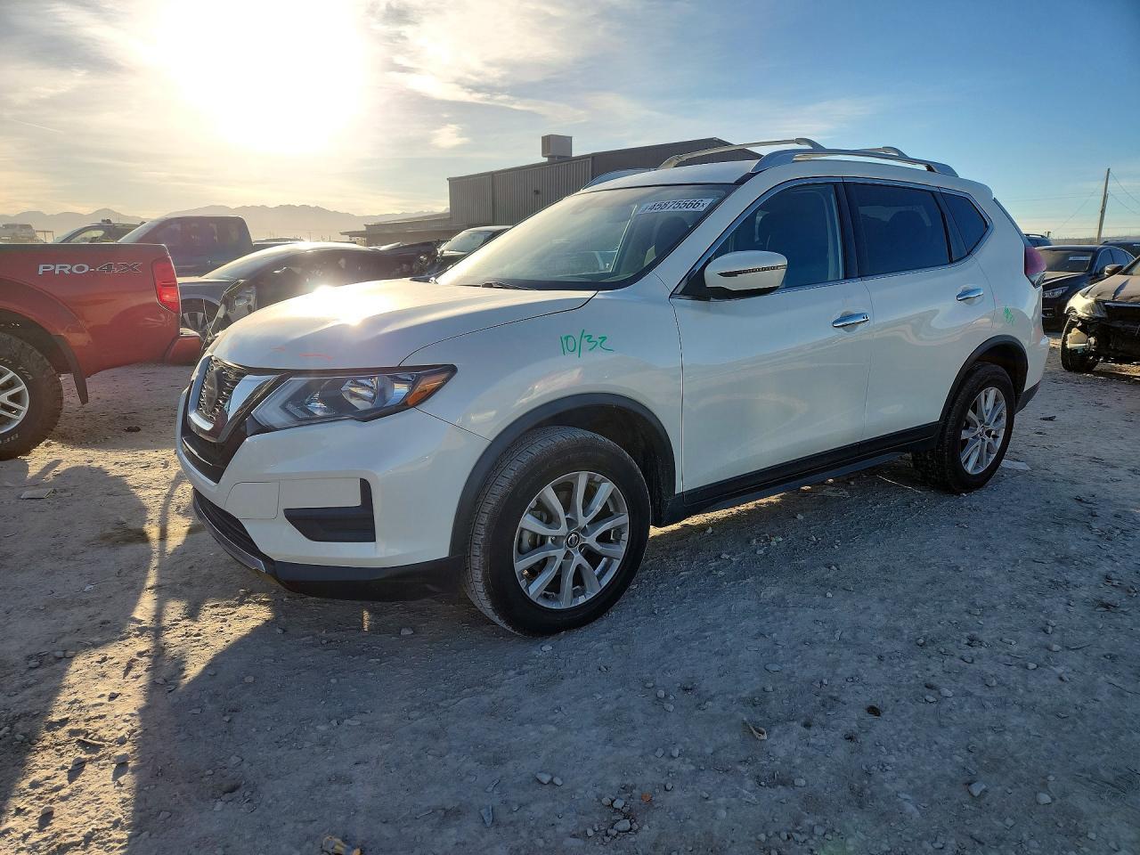 2020 Nissan Rogue Sv - zdjęcie główne