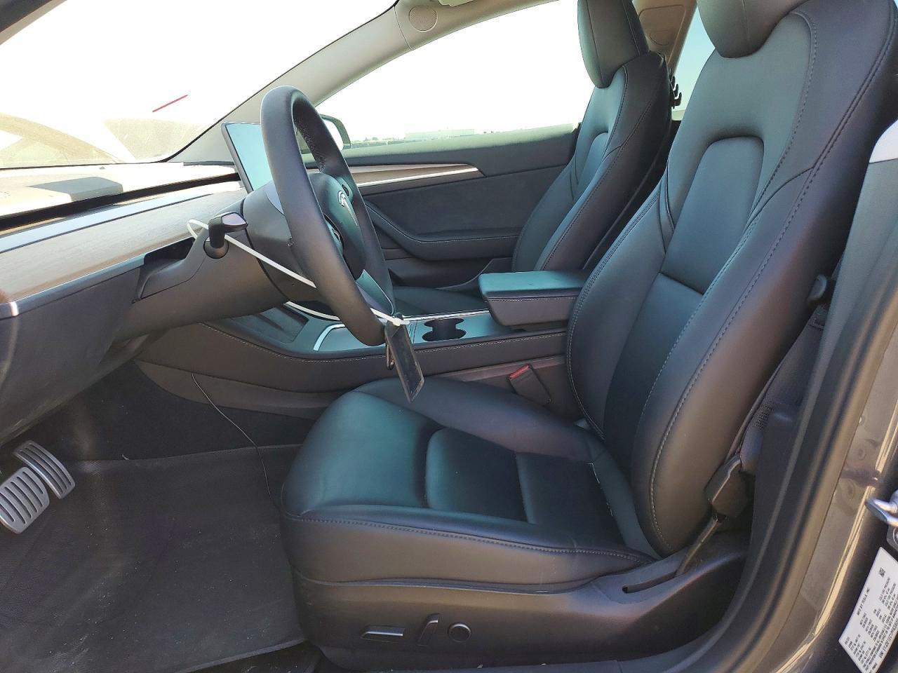 2023 Tesla Model 3 - zdjęcie 7