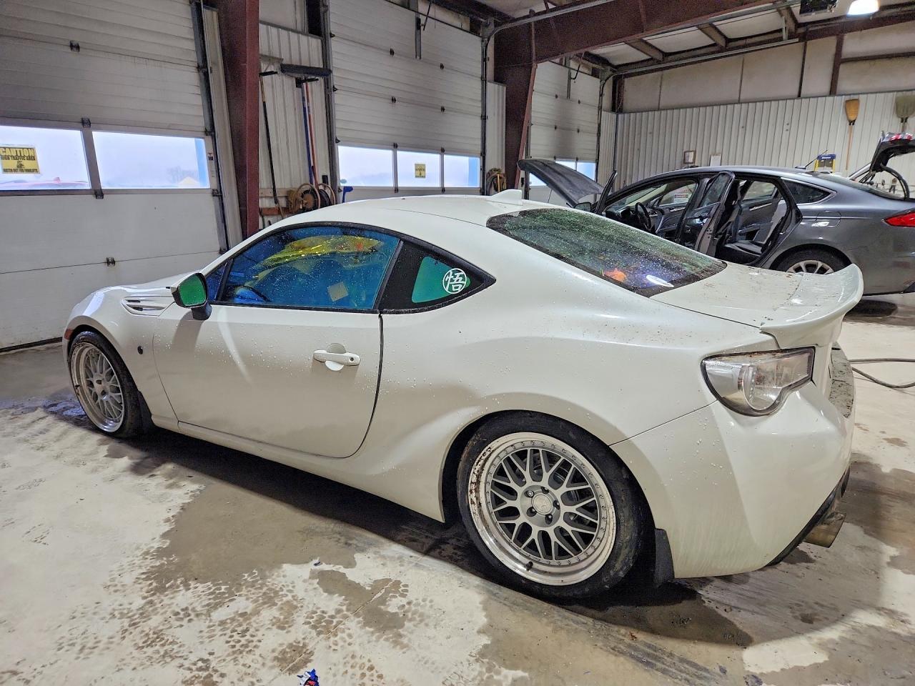 2017 Toyota 86 Base - zdjęcie 2