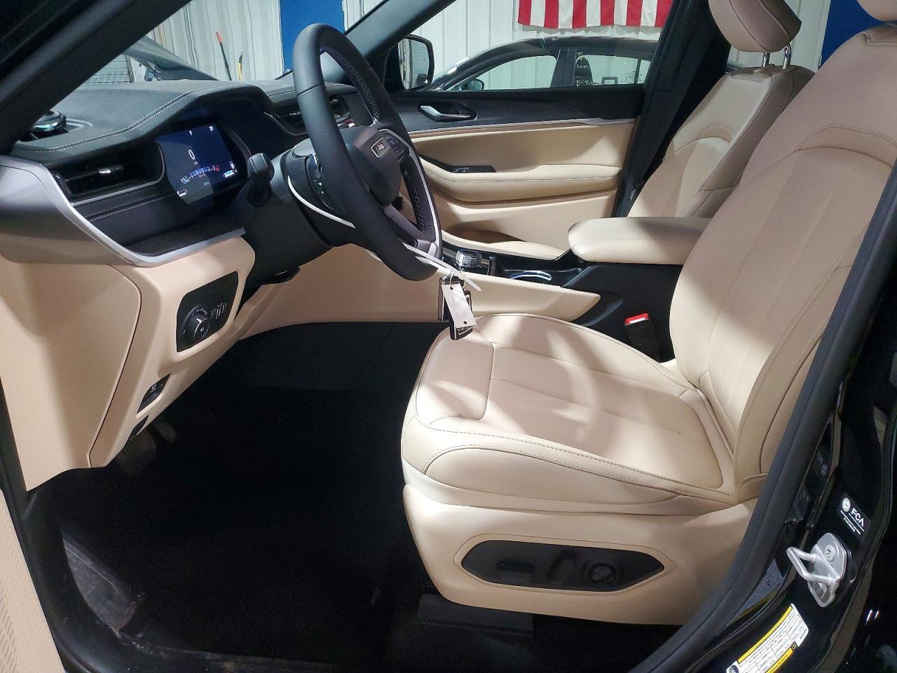 2025 Jeep Grand Cherokee Limited - zdjęcie 7