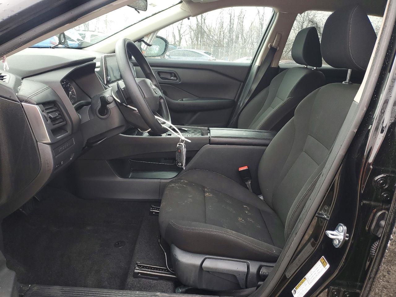 2025 Nissan Rogue S - zdjęcie 7