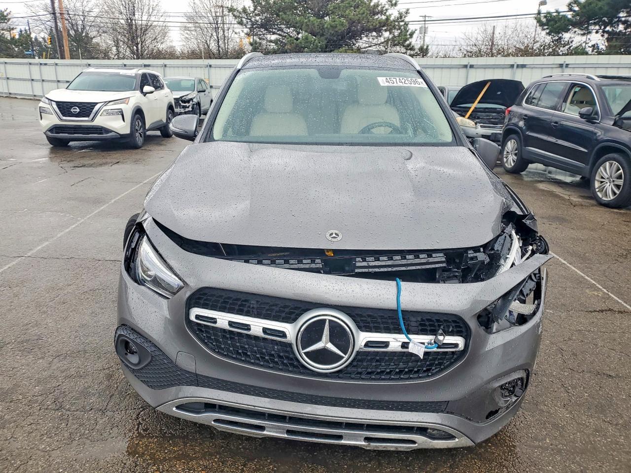 2023 Mercedes-Benz Gla 250 4Matic - zdjęcie 5