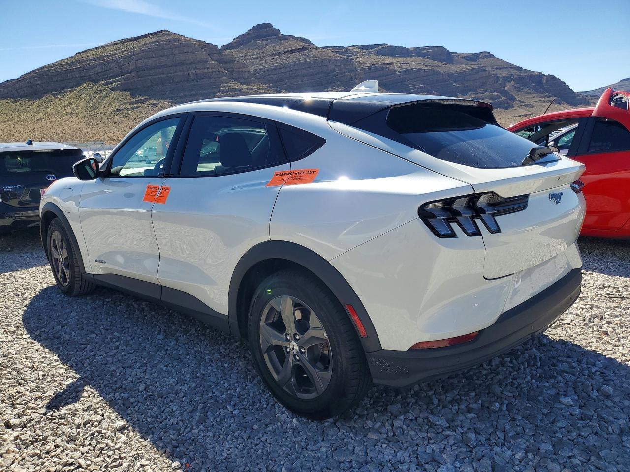 2022 Ford Mustang Mach-E Select - zdjęcie 2