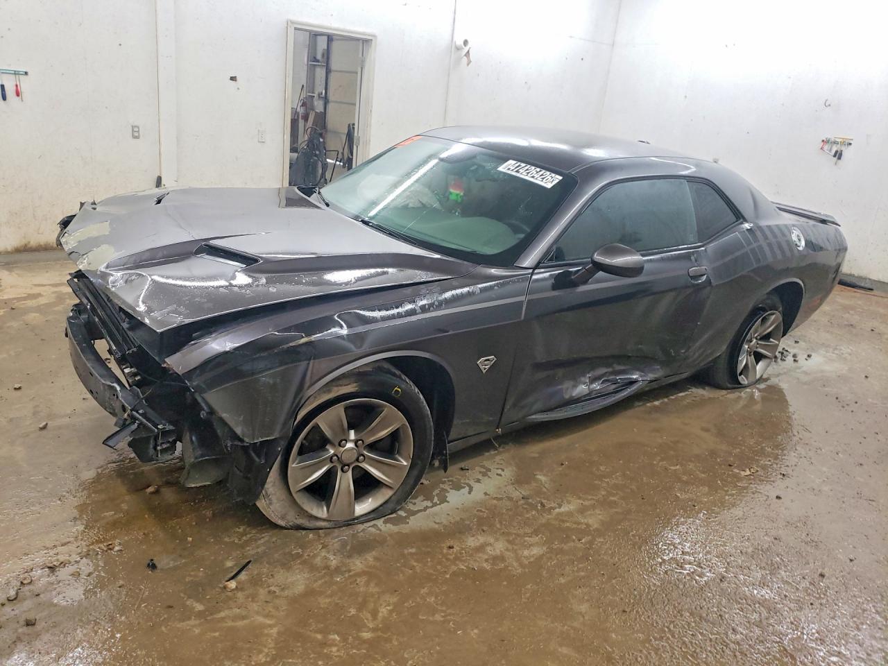2016 Dodge Challenger Sxt - zdjęcie główne