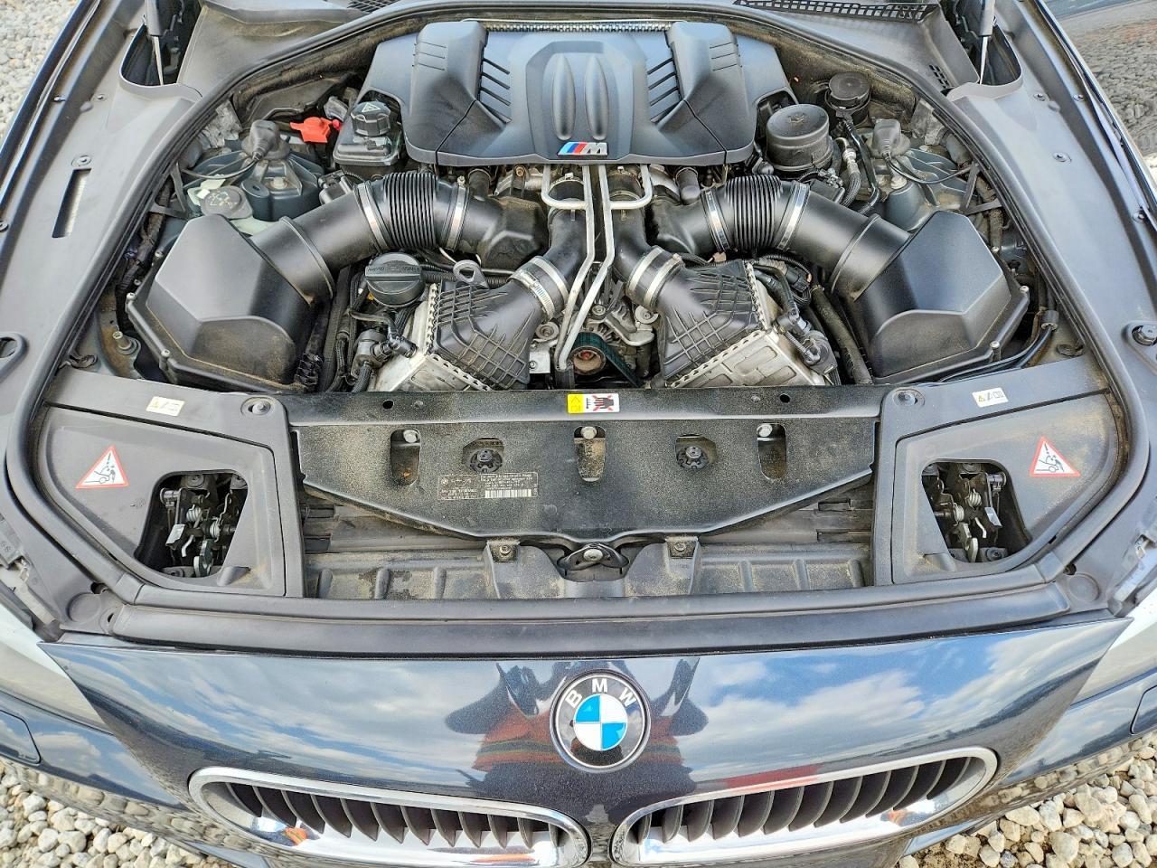 2013 BMW M5 - zdjęcie 11