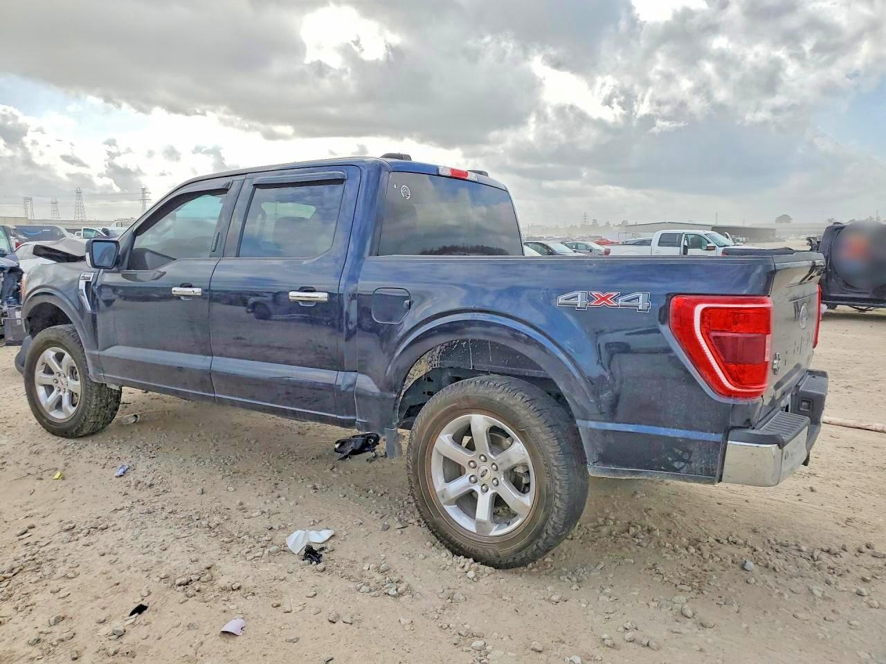 2022 Ford F150 Supercrew - zdjęcie 2