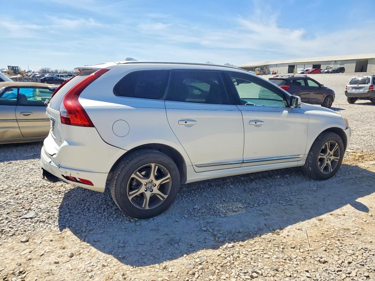 2015 Volvo Xc60 T6 Premier - zdjęcie 3