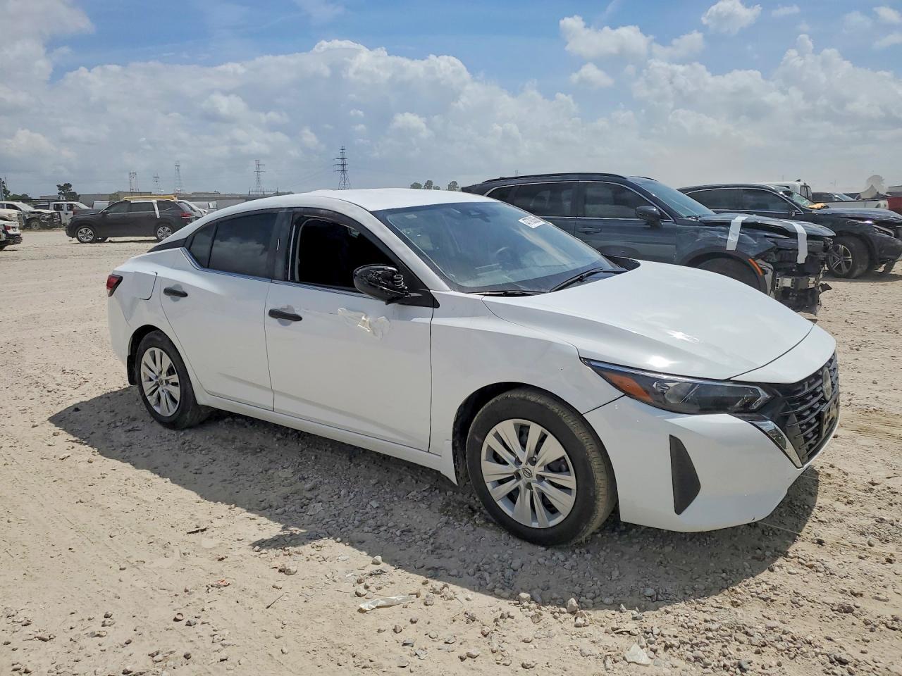 2025 Nissan Sentra - zdjęcie 4