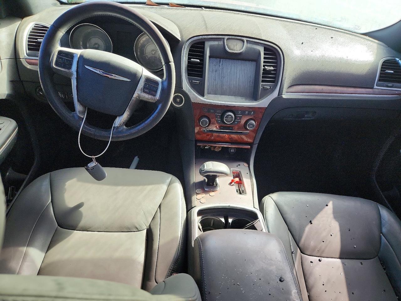 2014 Chrysler 300 - zdjęcie 8