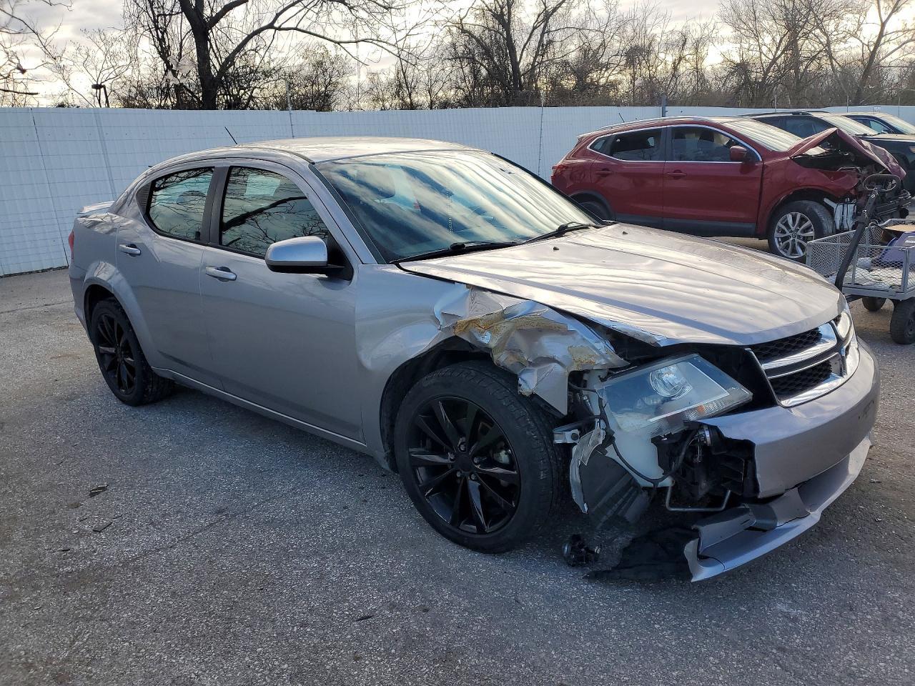 2014 Dodge Avenger Sxt - zdjęcie 4