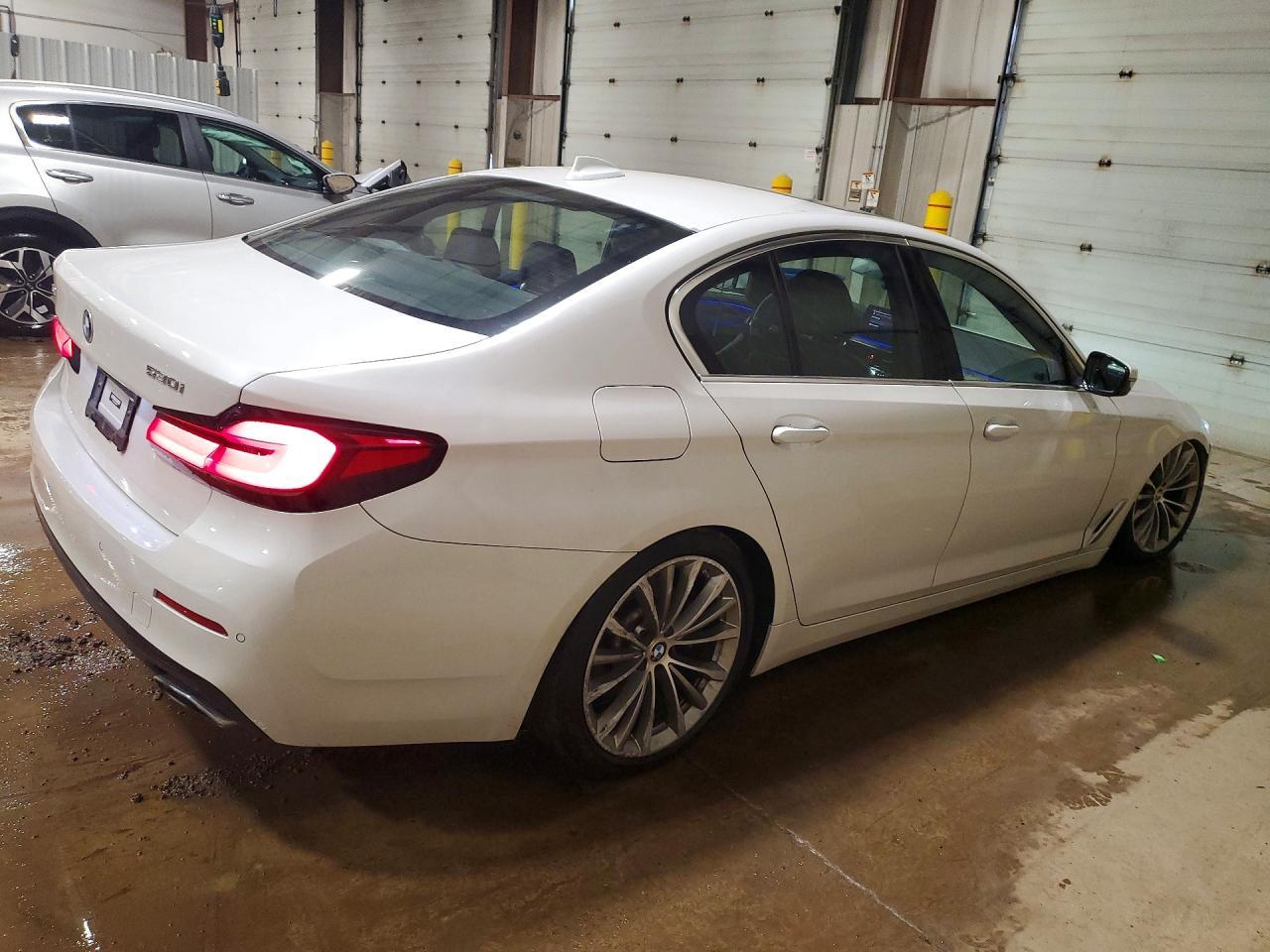 2023 BMW 5 Series 530I xDrive Xi - zdjęcie 3