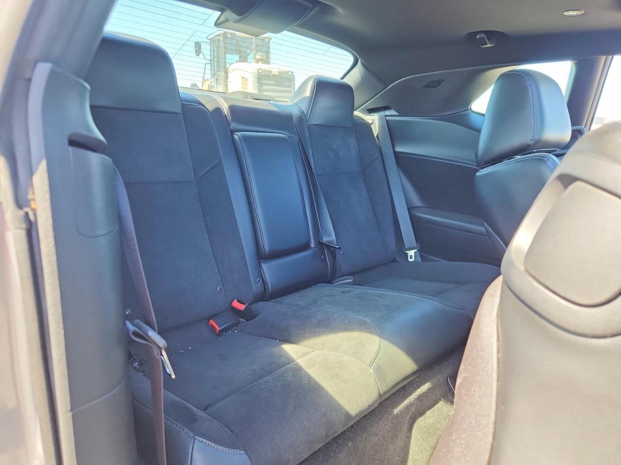 2015 Dodge Challenger R - zdjęcie 10