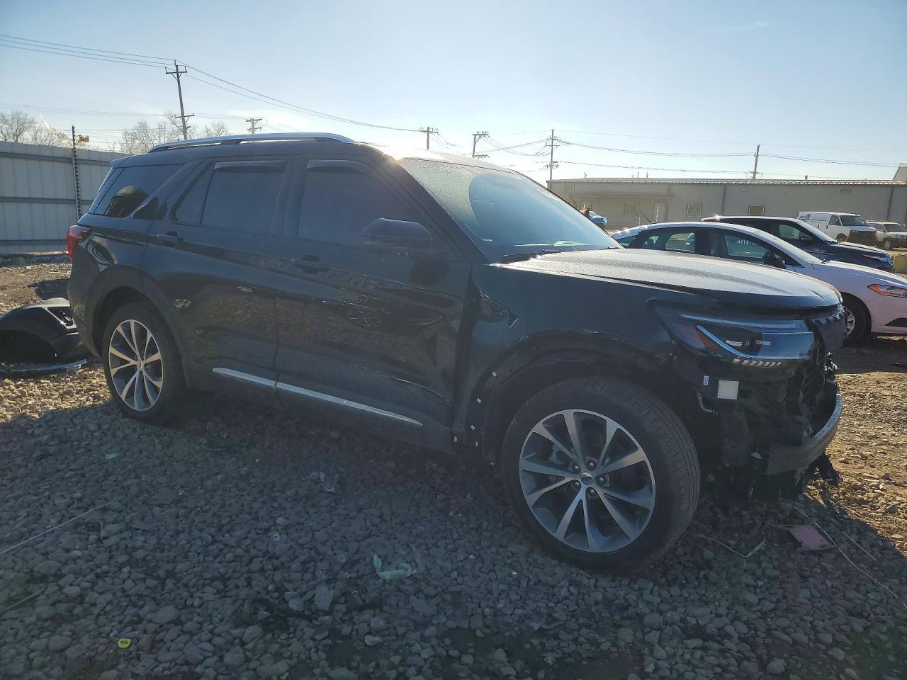 2025 Ford Explorer Platinum - zdjęcie 4
