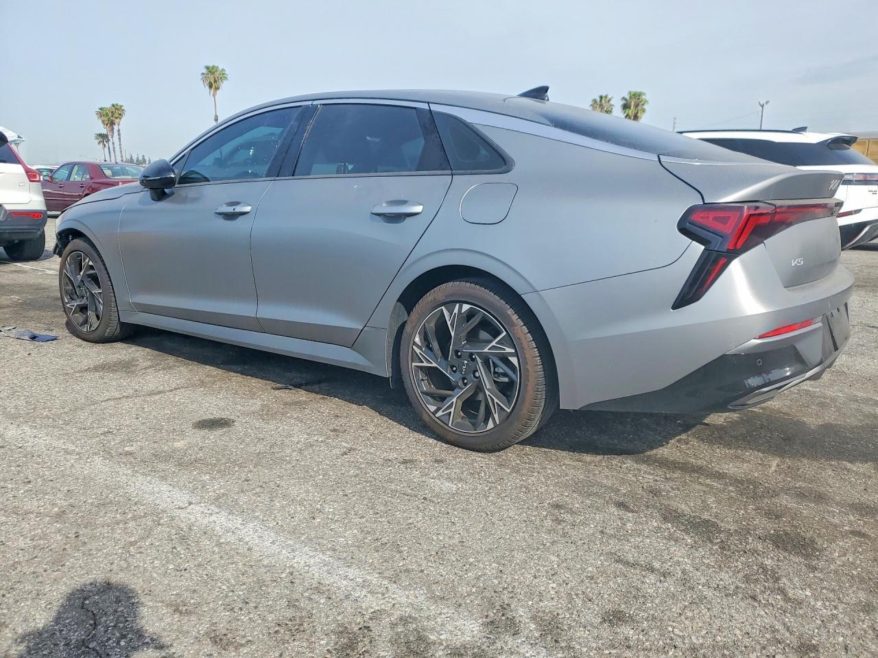 2025 Kia K5 Gt-Line - zdjęcie 2