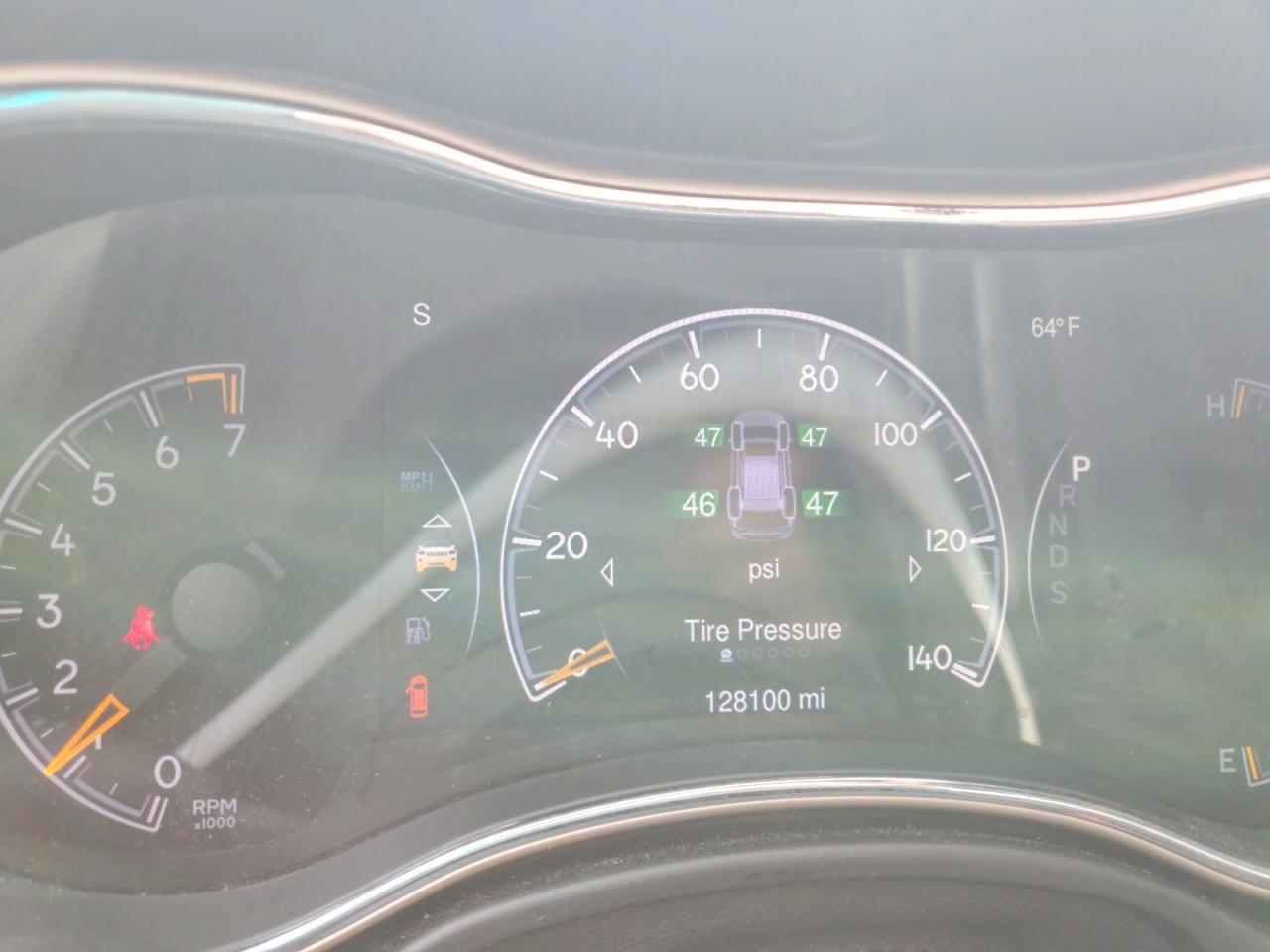 2015 Jeep Grand Cherokee Laredo - zdjęcie 9