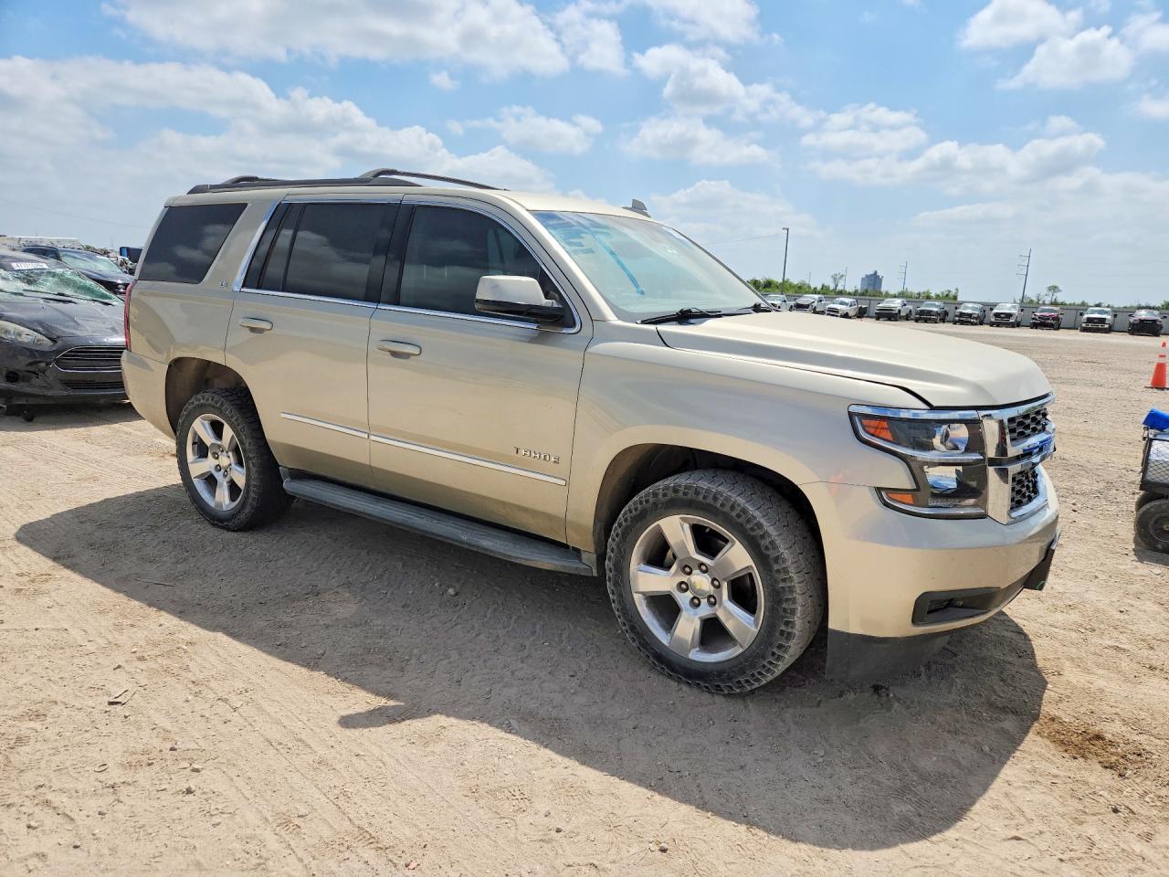 2015 Chevrolet Tahoe C1500 Ls - zdjęcie 4