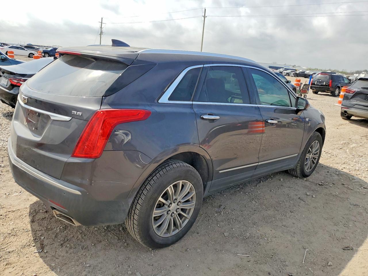 2017 Cadillac Xt5 Luxury - zdjęcie 3