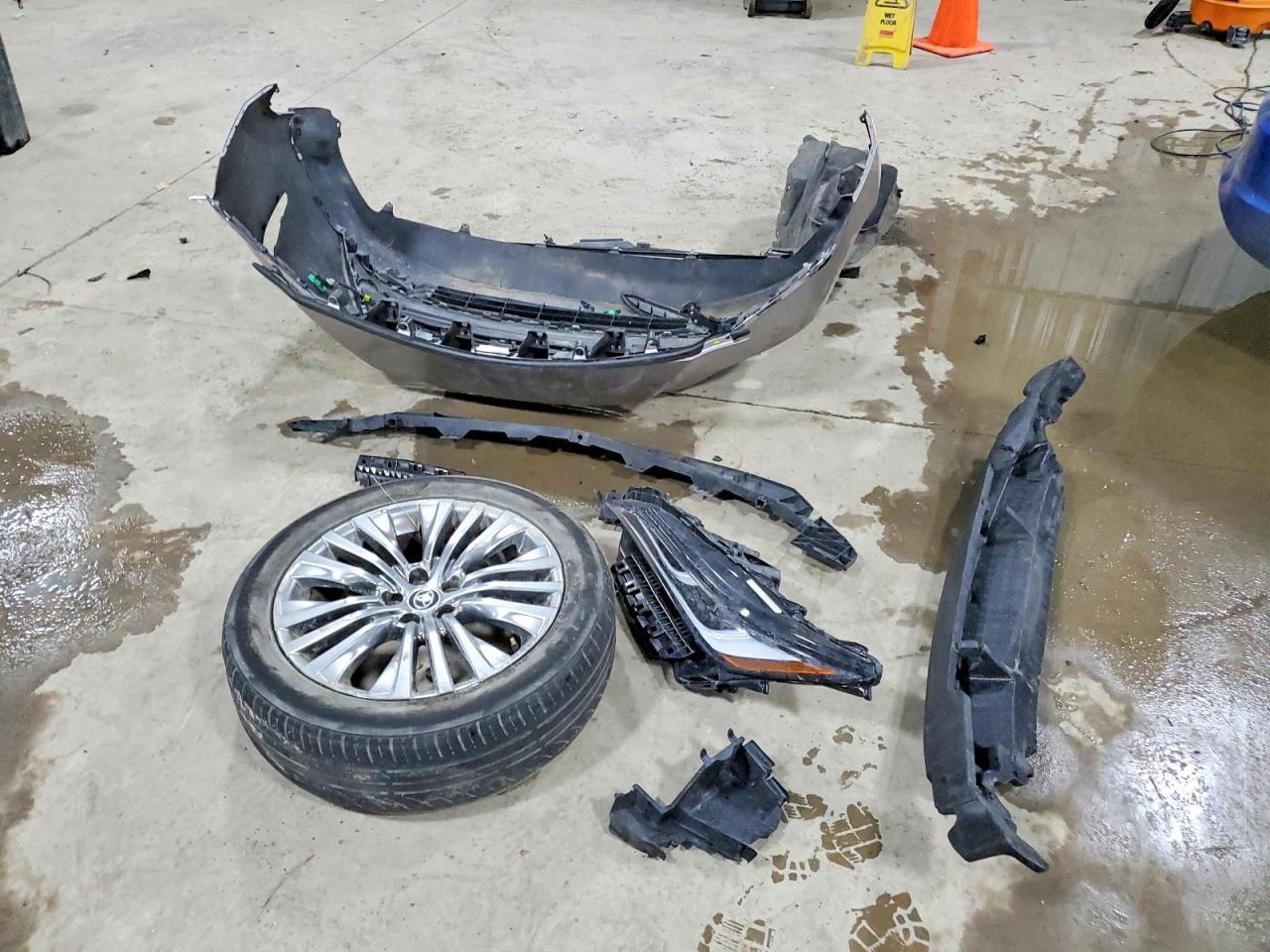 2021 Toyota Venza Limited - zdjęcie 13