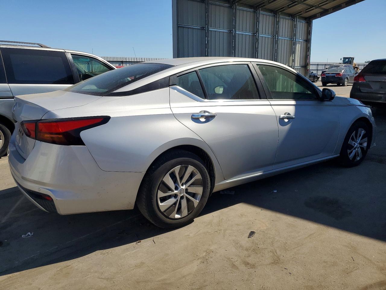 2021 Nissan Altima 2.5 S - zdjęcie 3