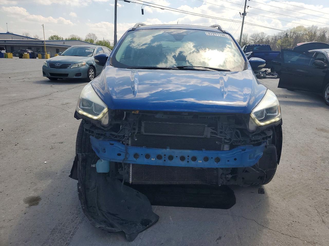 2017 Ford Escape Titanium - zdjęcie 5