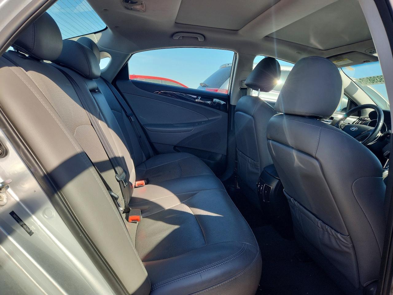2014 Hyundai Sonata Limited - zdjęcie 10