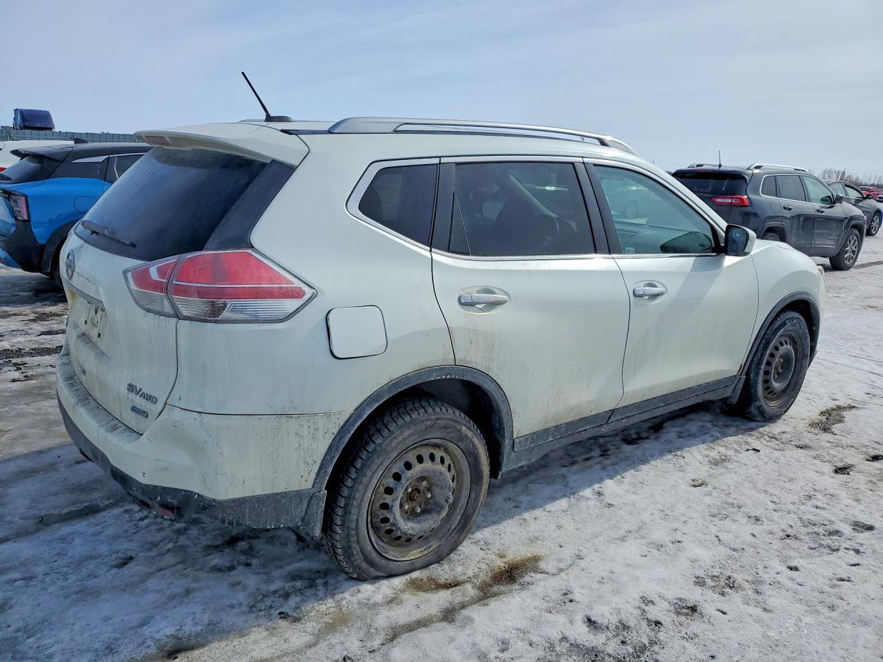 2015 Nissan Rogue S - zdjęcie 3