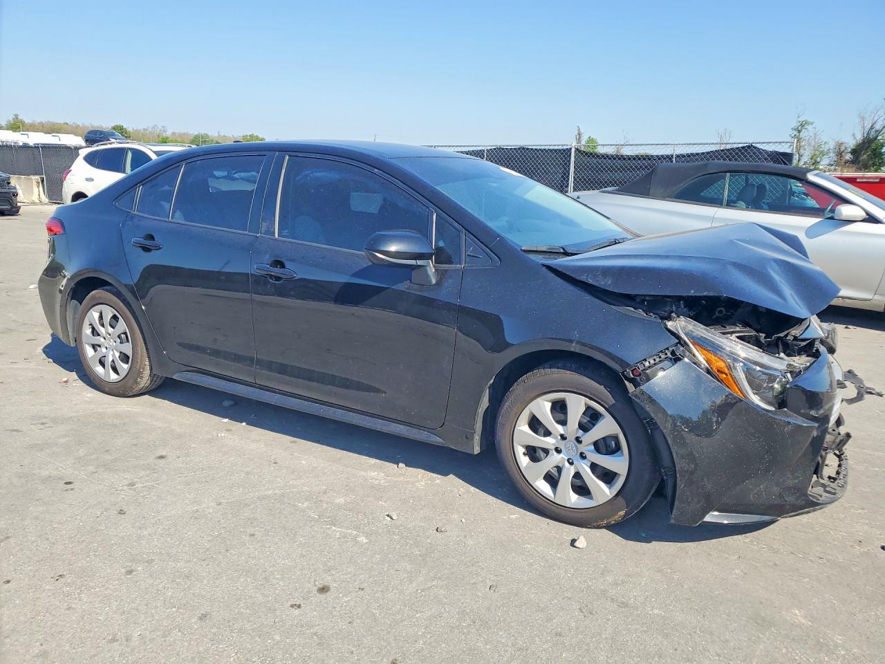 2021 Toyota Corolla Le - zdjęcie 4