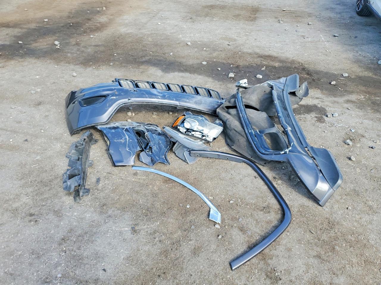 2017 Jeep Grand Cherokee Laredo - zdjęcie 13